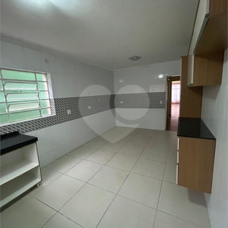 Sobrado em São Paulo com 140m², 4 dormitórios e 2 vagas de garagem