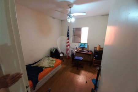 Casa com 182 m² com 3 Dorm na Vila Brasilio Machado.