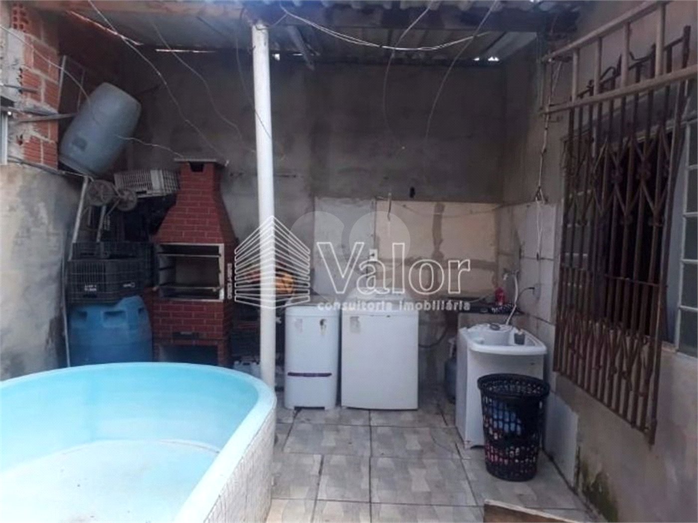 Casa térrea à venda com salão comercial
