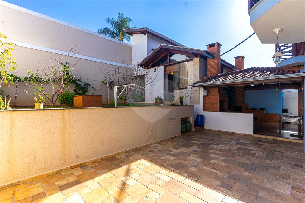 Belíssimo sobrado com piscina aquecida no Condomínio Villagio Capriccio - Louveira SP.