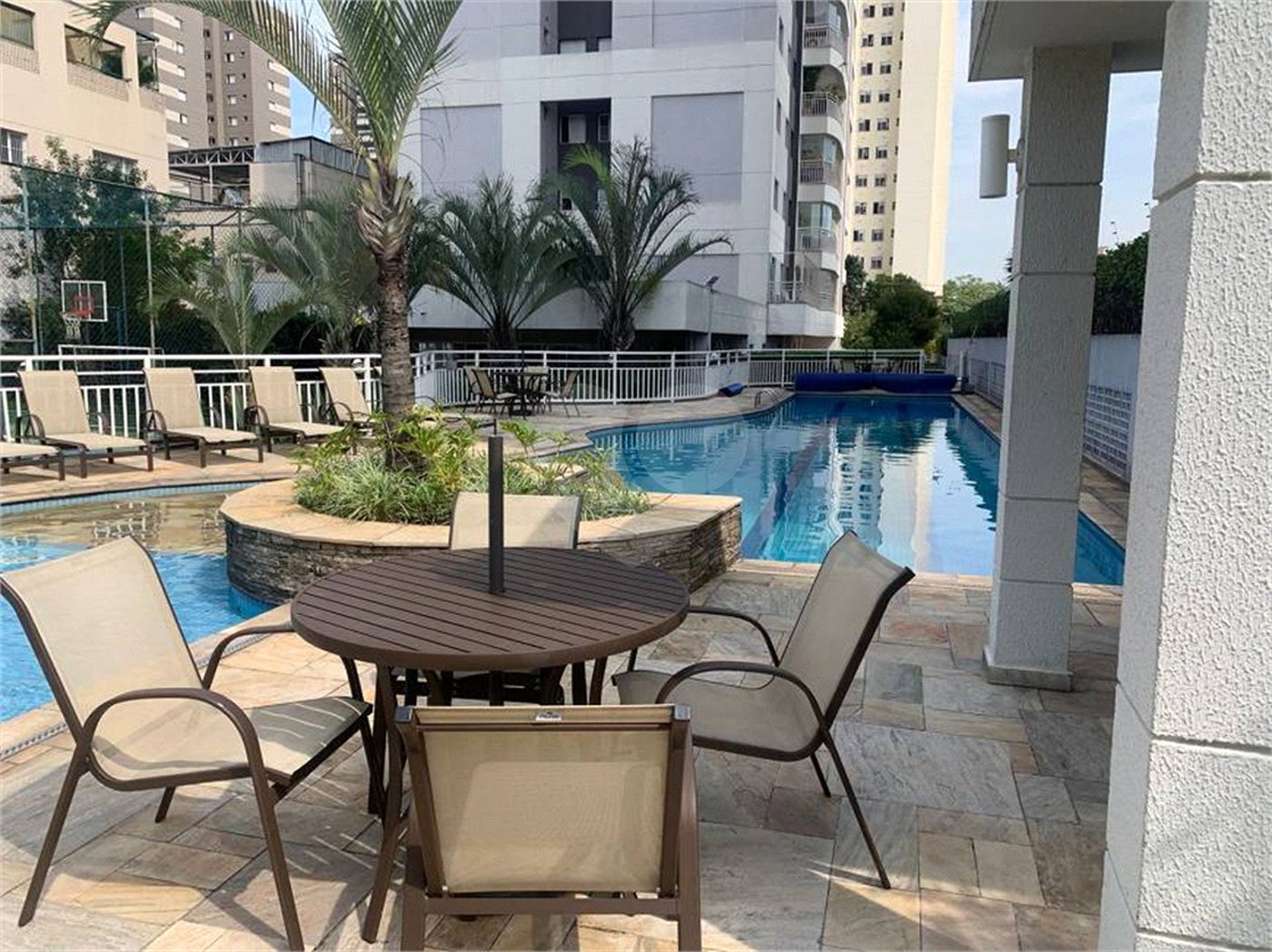 Apartamento 112m2 para venda na Mooca com 3 dormitórios. + 2 vaga. Rua Taquari.