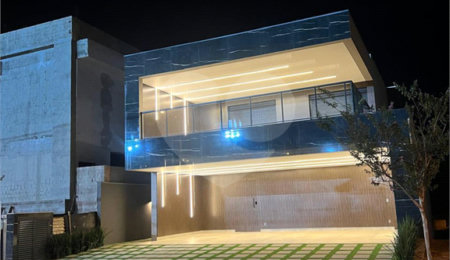Casa à venda com 4 suítes no condomínio Parque Faber 4, São Carlos - SP