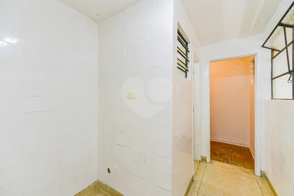 3 Quartos 0 Suites 2 Banheiros 0 Vagas 76 Área Útil 113 Área Total.
