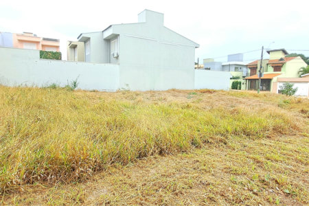 Terreno Amplo e Bem Localizado no Planalto Paraíso em São Carlos