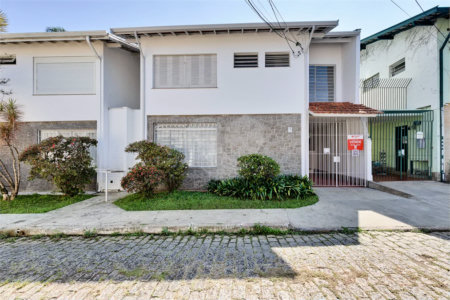 Casa de Vila à venda com 4 quartos, sendo 2 suítes, em Alto da Boa Vista, São Paulo, SP
