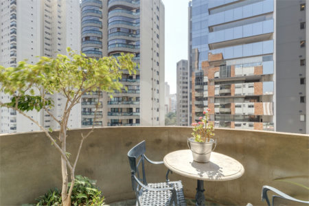 Apartamento à venda com 3 suítes em Campo Belo, São Paulo, SP