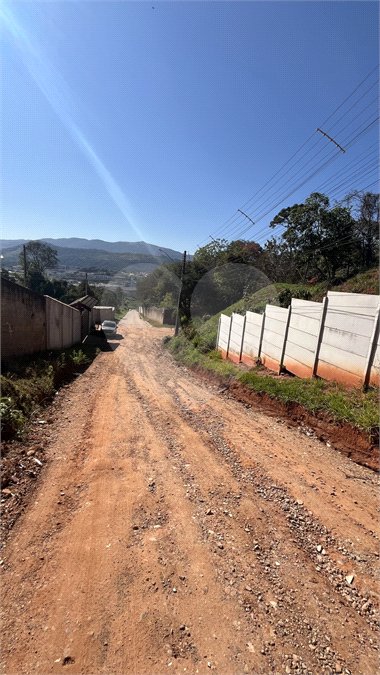 Terreno a Venda com 1000m2 no Jd Estancia Brasil em Atibaia