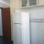Sobrado de 242 m² com 3 Suítes e 4 Vagas de Garagem no Ipiranga