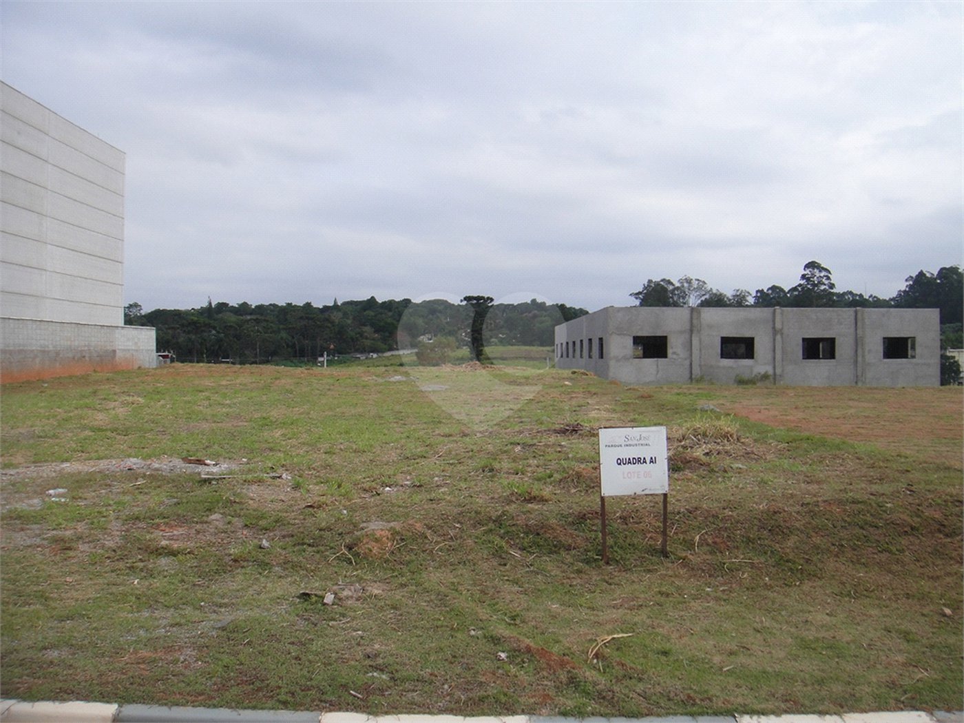 Terreno industrial, 1.300 m2, em Vargem Grande Paulista