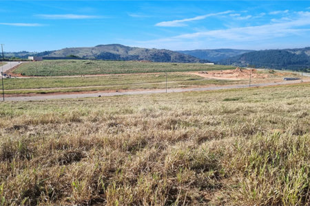 Lote de 600 m² com Potencial de Vista e Localização Reservada no Santana da Lapa – Joaquim Egídio