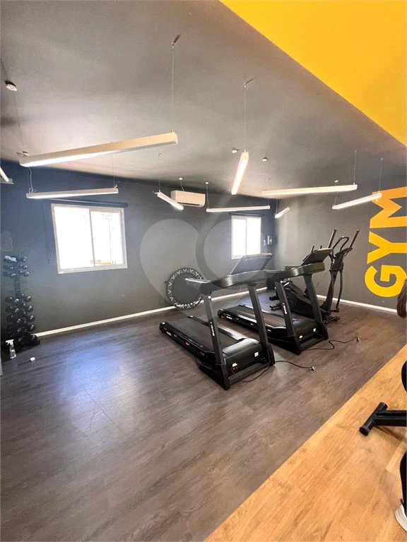 Apartamento com 2 dormitórios , à venda em Itaquera.