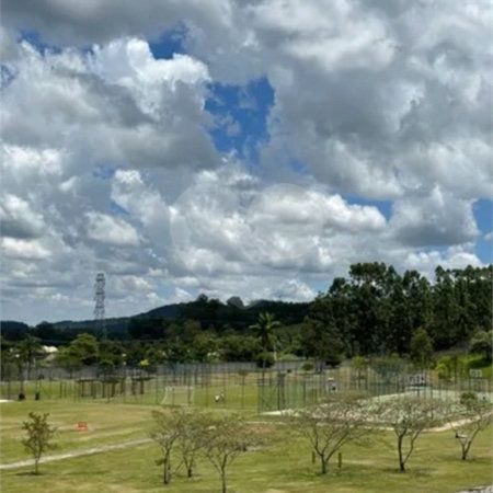 Terreno com 942m² no Condomínio 7 Lagos em Itatiba