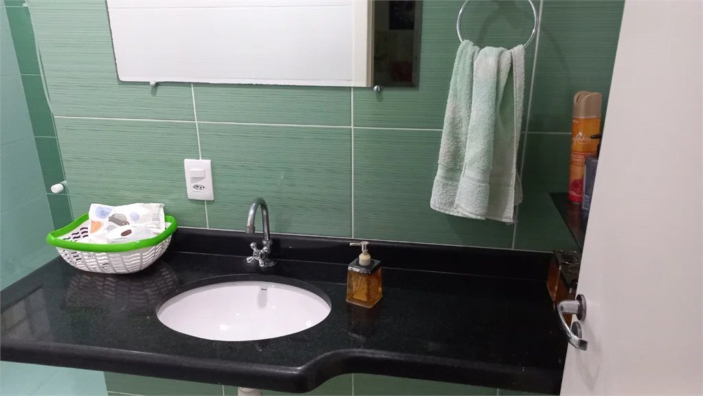 Sobrado à venda com 3 quartos, sendo 1 suíte, em Vila Gomes, São Paulo, SP