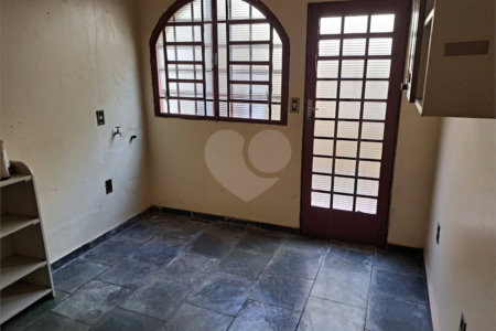 Casa térrea no Centro