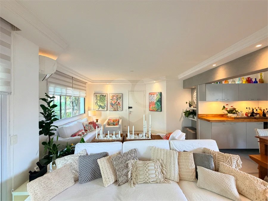 Apartamento a venda na Vila Olímpia com 3 quartos, São Paulo - SP