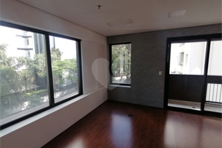 SALA COMERCIAL TOP, VENDA OU LOCAÇÃO, METRÔ VERGUEIRO COM 28,76m2