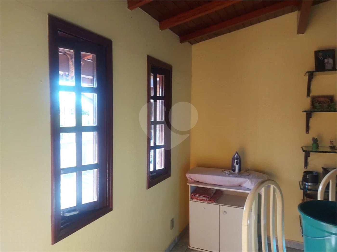 Casa à venda com 3 quartos, sendo 2 suítes,  em Capela, Vinhedo, SP