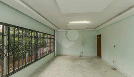 Sobrado Comercial à Venda ou Locação na Vila Mascote