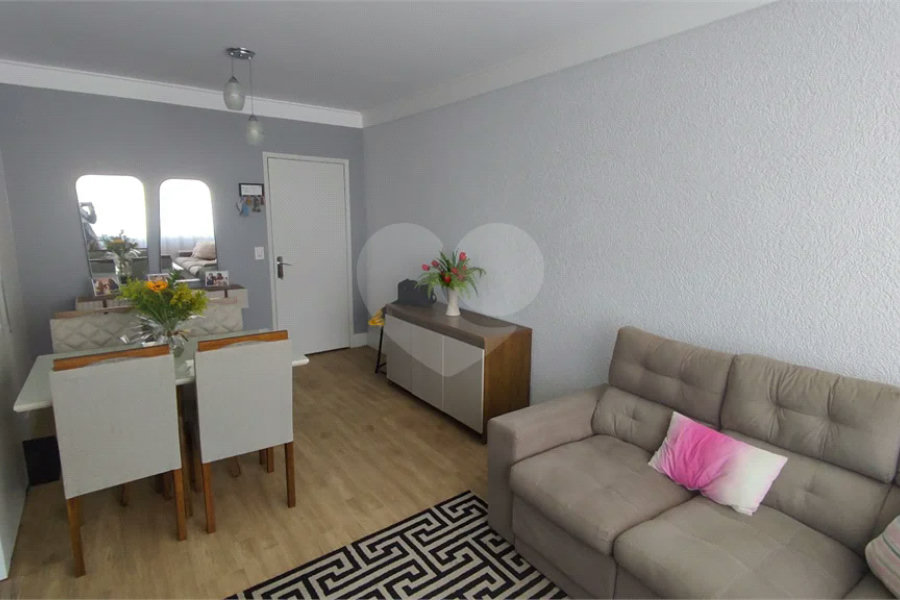 Apartamento Primoroso com 2 Quartos - Edifício Noiva da Colina