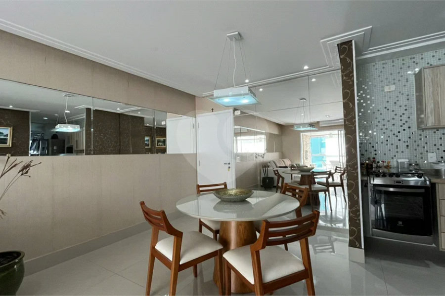Apartamento à venda com 3 quartos, sendo 2 suítes,  em Riviera de São Lourenço, Bertioga, SP