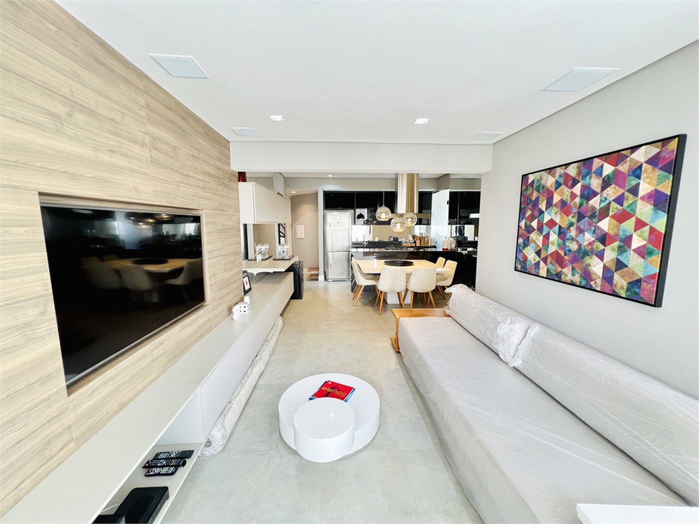 Apartamento venda / locação Vila Nova Conceição, 80m², andar alto, 1 suíte e 2 vagas