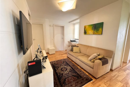 Higienópolis: Apartamento de 350 m2, 4 suítes, 5 vagas.