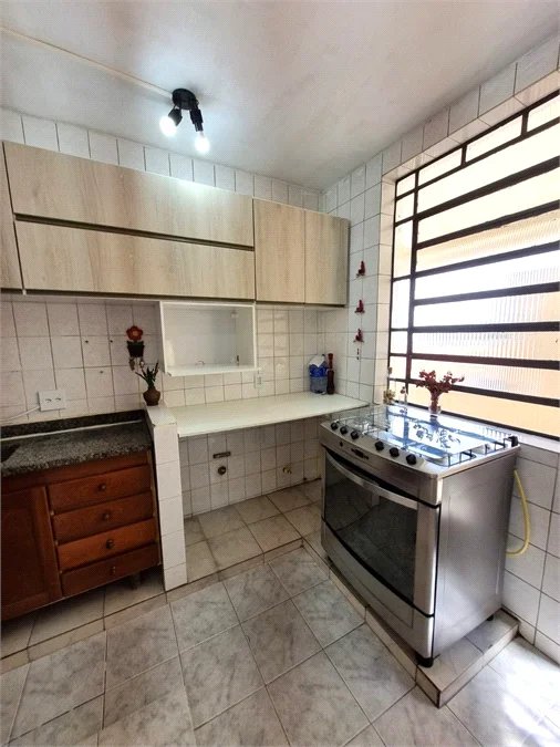 Sobrado à venda com 3 quartos, sendo 1 suíte,  em Jardim Ester Yolanda, São Paulo, SP
