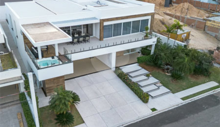 Casa à venda com 4 quartos, sendo 3 suítes,  em Loteamento Serra do Prata, São João da Boa Vista, SP
