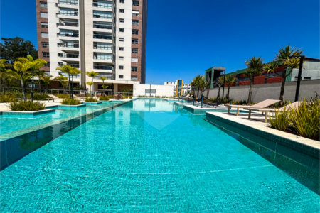 Apartamento à venda com 3 quartos, sendo 1 suíte,  em Jardim Marajoara, São Paulo, SP