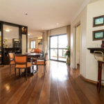Um lindo apartamento residencial localizado no Bosque da Saúde