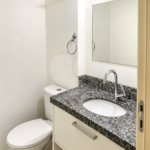 Apartamento de 130 m² no Jardim do Mar, com 3 suítes, 4 banheiros, varanda gourmet, 2 vagas e condomínio completo com piscina aquecida e lazer.