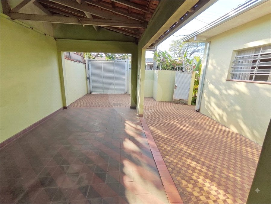 Casa Térrea Charmosa e Espaçosa na Vila Prado: Conforto, Praticidade e Próxima ao Centro!