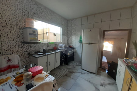 Casa à venda na Rua José Bonifácio - Vila Prado, São Carlos