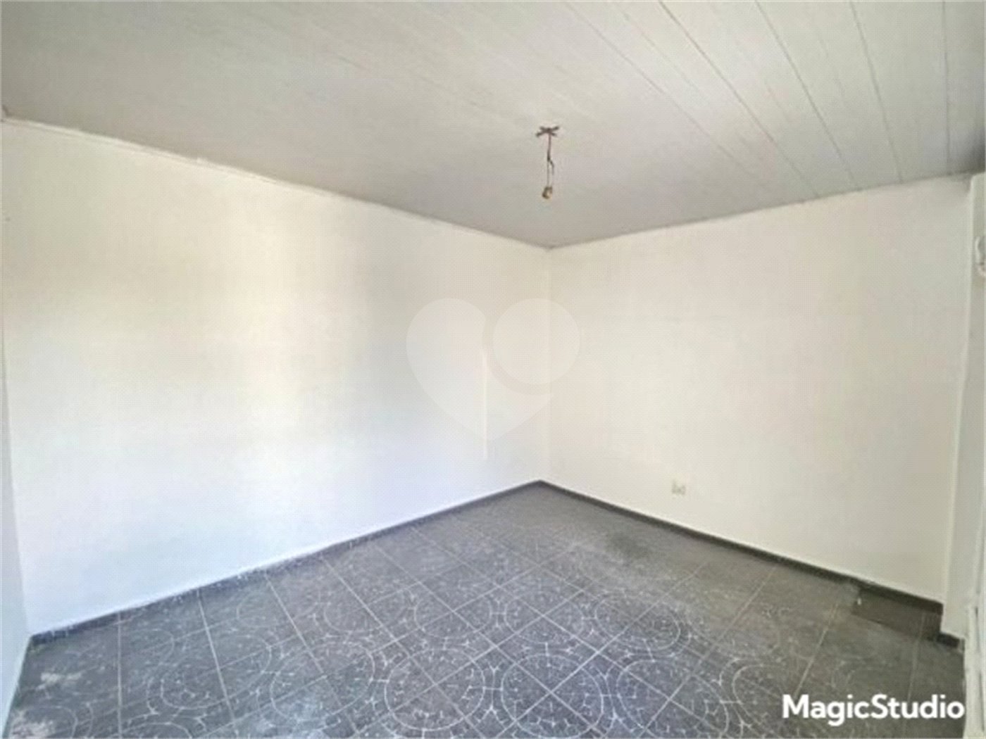 Casa com 224m², 3 dormitórios, 4 vagas, à venda na Vila Ema.