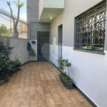 Casa com 4 dormitórios na Saúde.