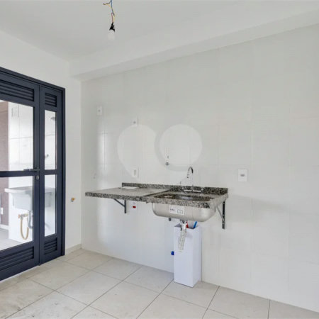 Apartamento à venda com 3 quartos, sendo 1 suíte,  em Alto da Boa Vista, São Paulo, SP