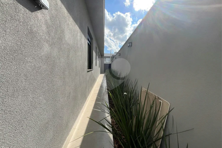 Excelente Casa Plana no Condomínio Bela Vista