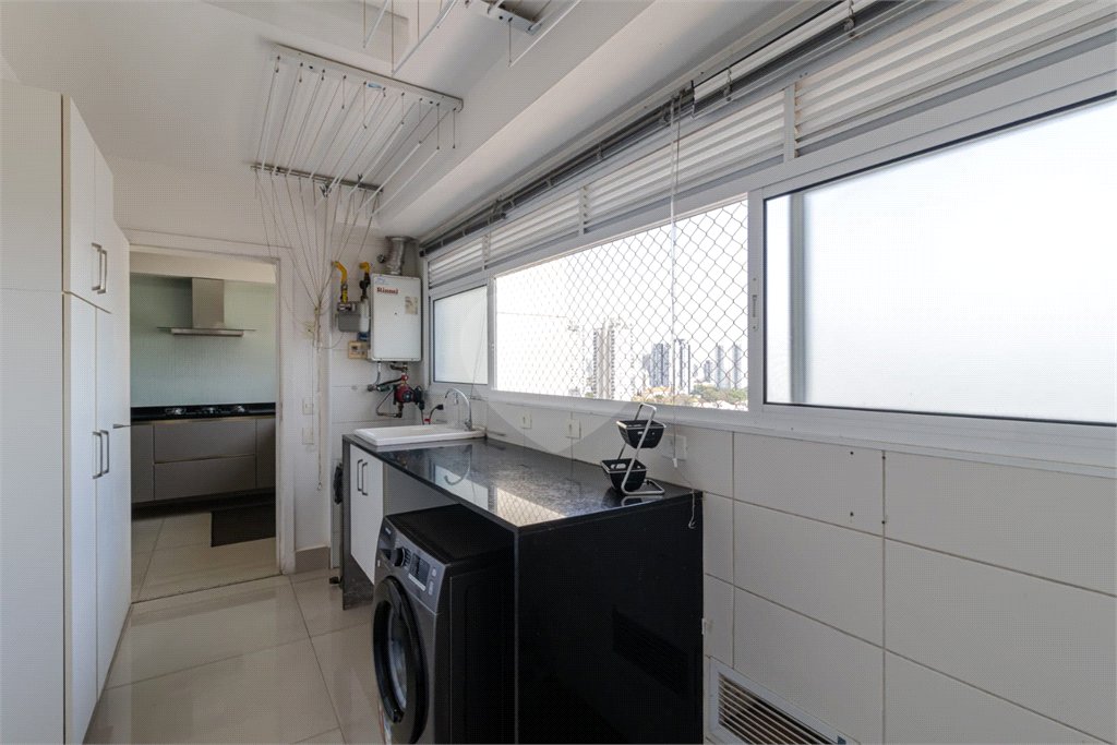 APARTAMENTO IPIRANGA COM 4 SUÍTES E 3 VAGAS - REFORMADO!