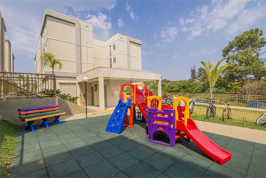 Apartamento térreo com 2 dormitórios