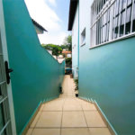 Sobrado à venda amplo, 3 quartos, 1 suíte, 3 vagas com piscina na Vila Indiana próximo à USP