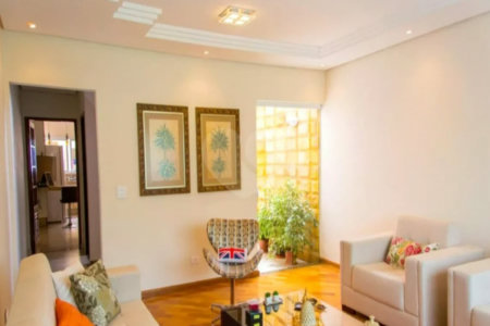 Sobrado com 180m² , 3 dormitórios , sendo 3 suítes , 3 vagas de garagem , churrasqueira e Jardim de inverno , à venda na Vila Scarpelli , Santo André.