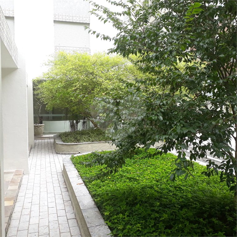 JARDINS