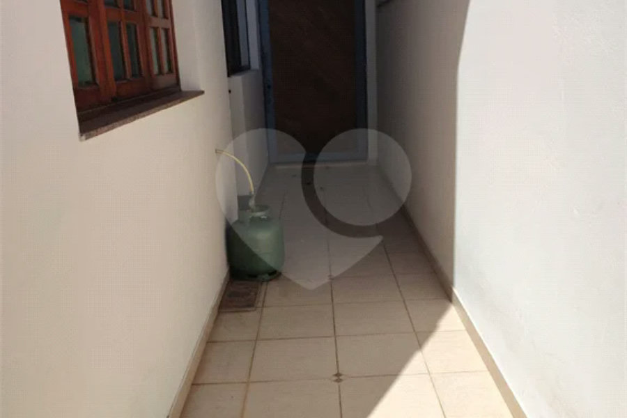 Casa Espetacular com Piscina e Churrasqueira à Venda na Vila Rezende