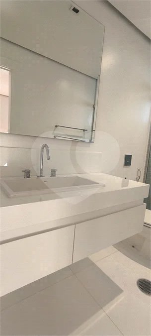 Apartamento à venda no Jardim América 2 Suítes e 3 vagas - 157 m²