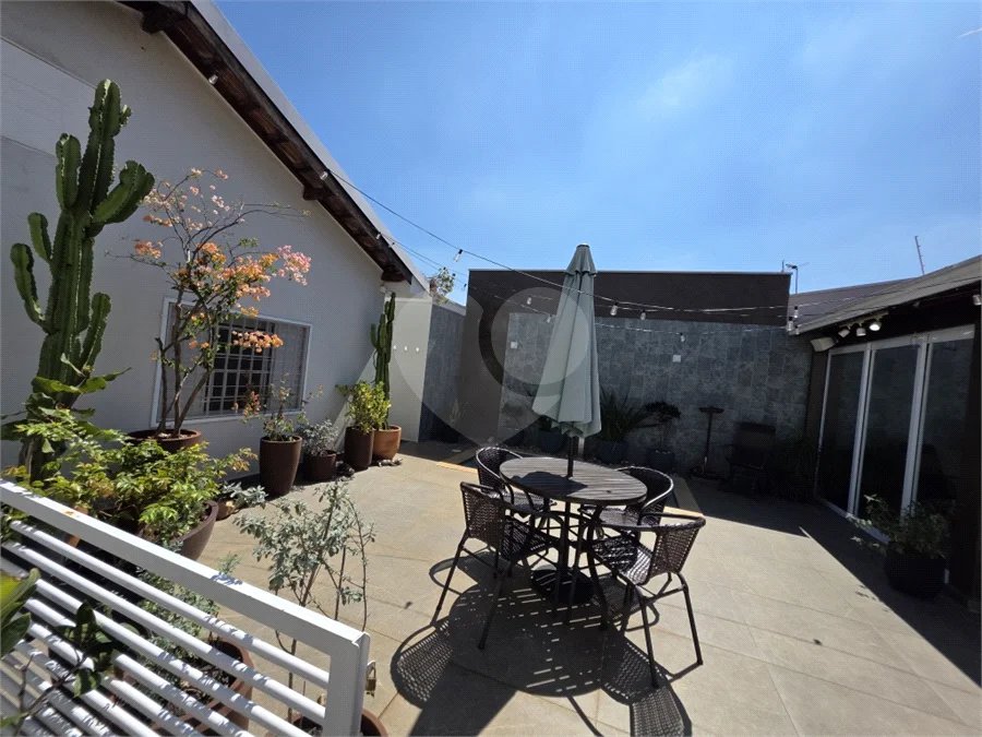 Casa térrea 3 dormitórios com piscina e área Gourmet à venda São Carlos
