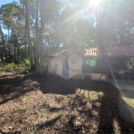 Terreno 200 m² com piscina e churrasqueira no Jardim Estância Brasil