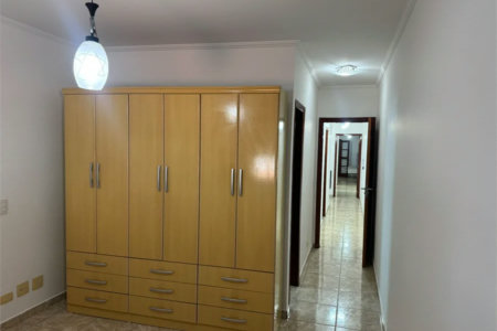 Sobrado à venda ou para alugar com 3 suítes em Vila Sônia, São Paulo, SP