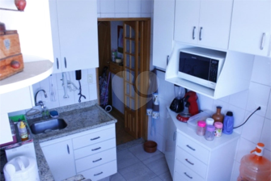 Apartamento 03 Dorm 02 Banheiros 01 Vaga na Saúde para Venda.