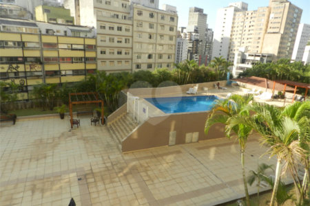 Apartamento mobiliado na Bela Vista de 36m² com 1 vaga de garagem.