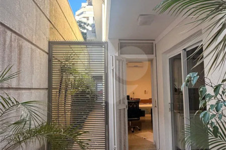 Casa comercial com 172m² , 1 vaga de garagem , à venda no bairro das Perdizes.